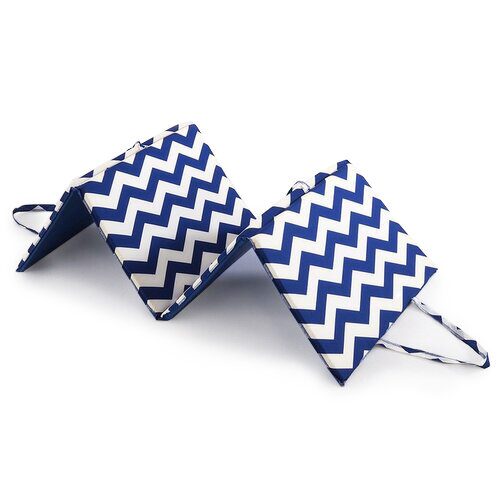 B.E.S. Petrovice Mata plażowa, niebiesko-białe zygzaki