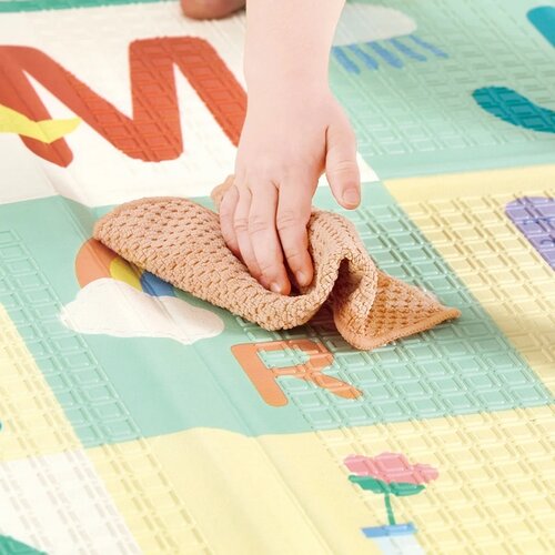 Hape Nagy összecsukható alátét ábécével