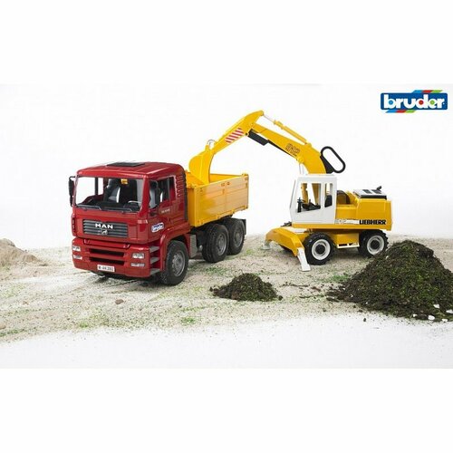 Bruder MAN TGA teherautó Liebherr kotróval, 1:16,73 x 18,5 x 23 cm