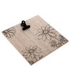 Lesena dekorativna tabla s sponko Meadow flowers,16 x 16 cm