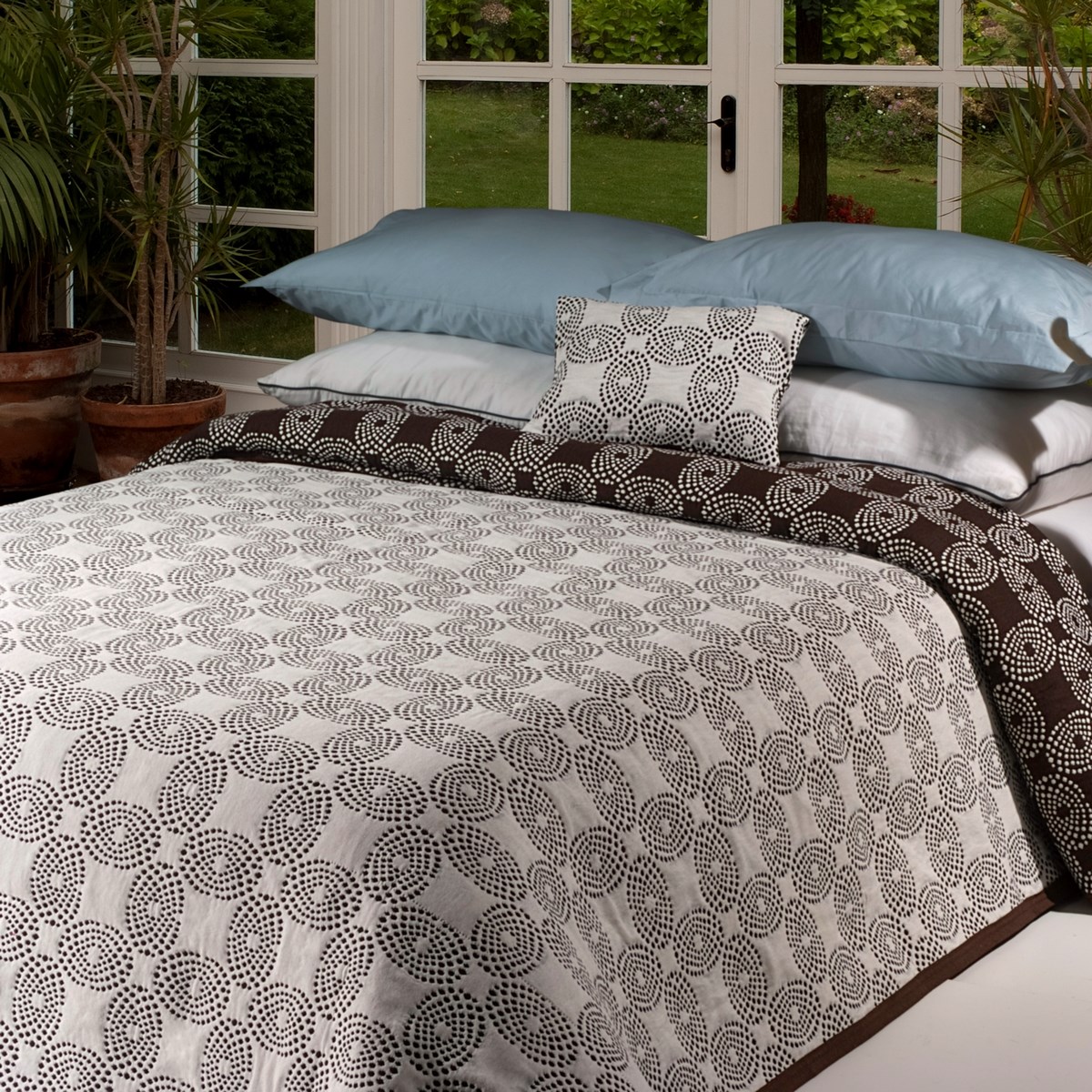 Forbyt Prehoz na posteľ Chita, 240 x 260 cm