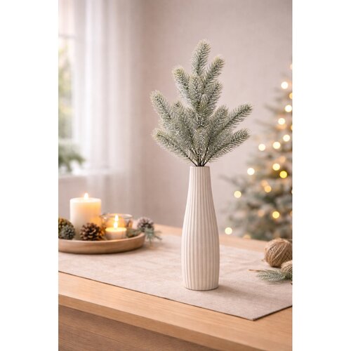 Sztuczna gałąź świerkowa pokryta szronem, 25 x 60cm