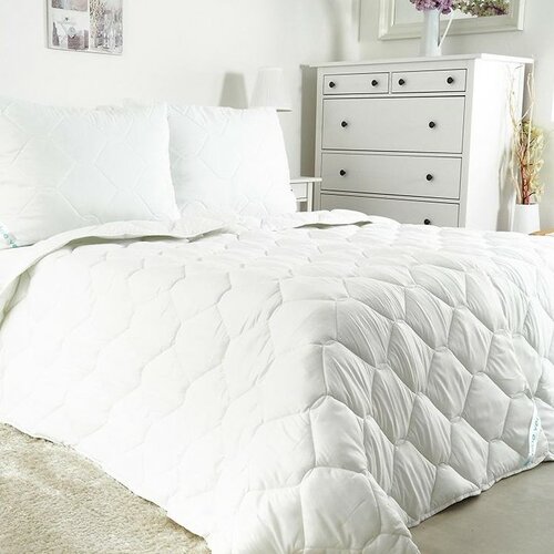 B.E.S. Petrovice Bettdecke Bella Optimal Aloe vera, 140 x 200 cm