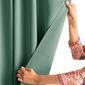 AmeliaHome Zavesa Blackout EYELETS mint, 140 x 245 cm