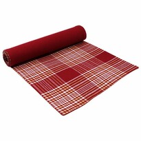 Traversă de masă Carouri în roșu, 33 x 130 cm