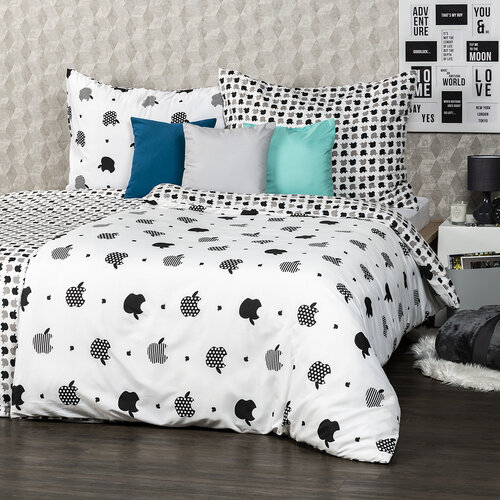 Lenjerie micro 4Home Black fruit, 160 x 200 cm, 2 buc. 70 x 80 cm