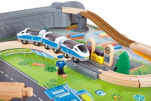 Hape Játéktábla vasútpályával 70 db