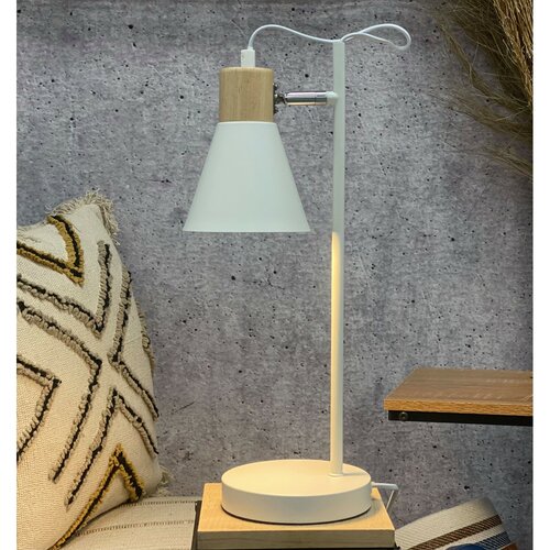Solano fém asztali lámpa fa talppal  fehér, 14 x 47 cm