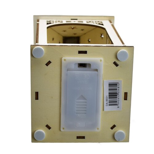 Drevený lampáš s vianočným motívom a LED osvetlením, 11 x 29 cm, teplá biela