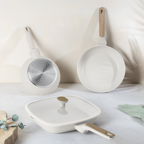 BerlingerHaus Set de tigăi cu suprafață din titan Sahara Nordic, 3+1 buc.