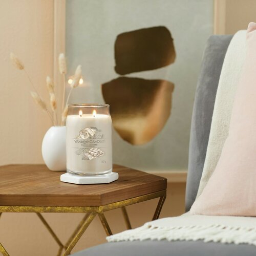 Yankee Candle Duftkerze Signatureim Glas groß Warm Cashmere, 567 g