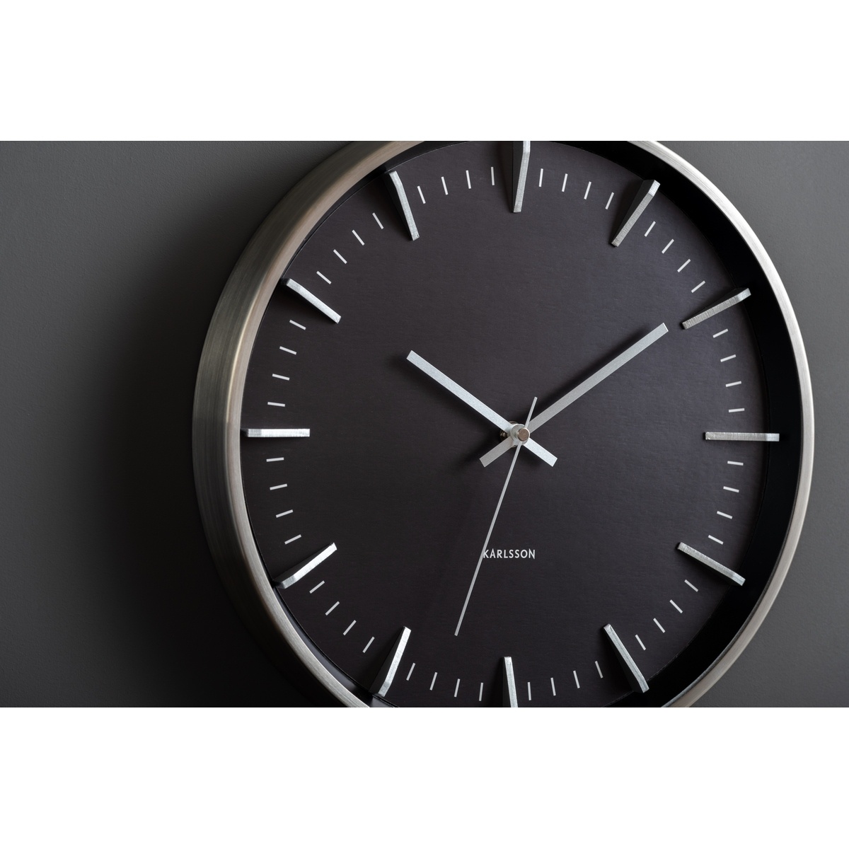 Karlsson 5911SI design falióra 35 cm, ezüst termék 2. képe