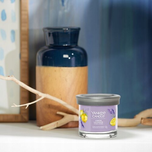 Yankee Candle Signature Tumbler Lemon Lavender  illatos gyertya kis üvegben  ,122 g