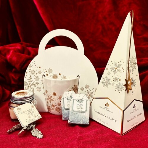 Home Elements porcelán bögre karácsonyi mintával Hópelyhek 300 ml ajándékdobozban