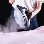 Ufesa PV1100C Daily napařovací žehlička, černá