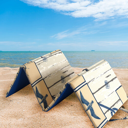 B.E.S. Petrovice Strandliege, Beige Marine