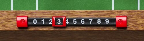 Popular 92225 Tischspiel aus Holz – Fußball