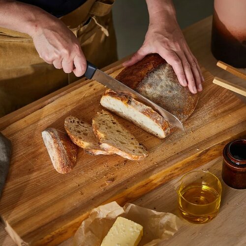 Fiskars 1054945 nóż do pieczywa Hard Edge, 22 cm