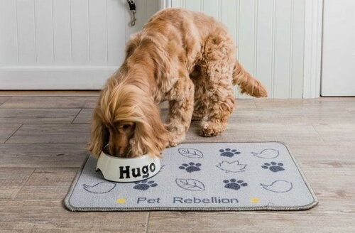 PET REBELLION Dinner Mate Country walk Teppich unter den Napf, 40 x 60 cm