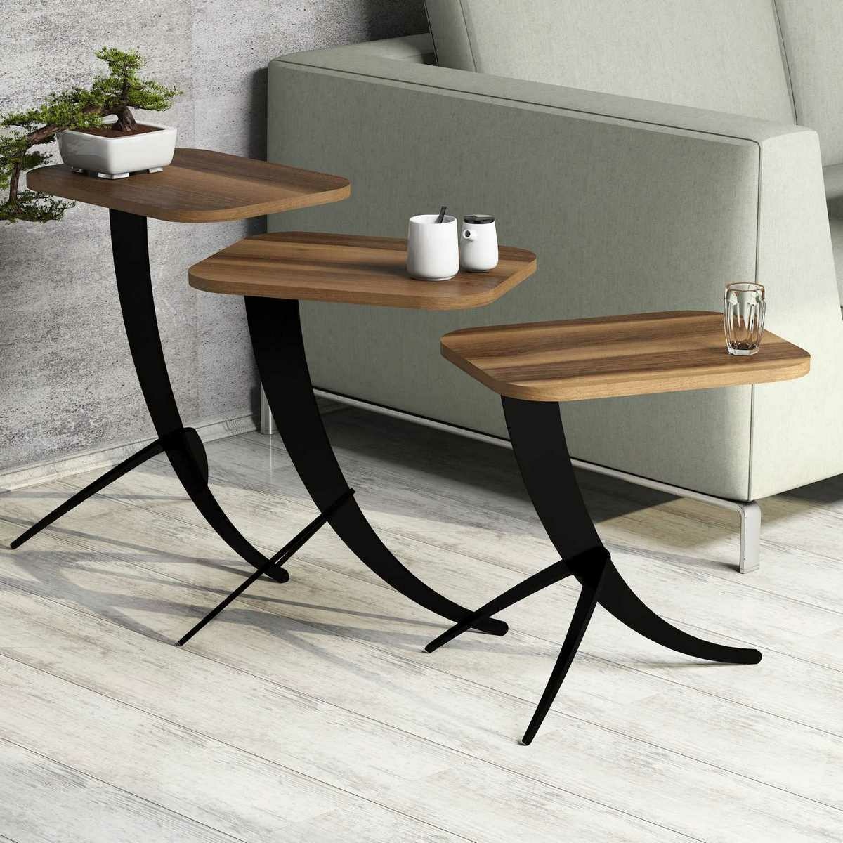 Súprava odkladacích stolíkov Pion Walnut, 3 ks