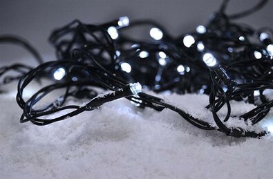 Solight Světelný venkovní řetěz 50 LED s časovačem, 5 m, studená bílá
