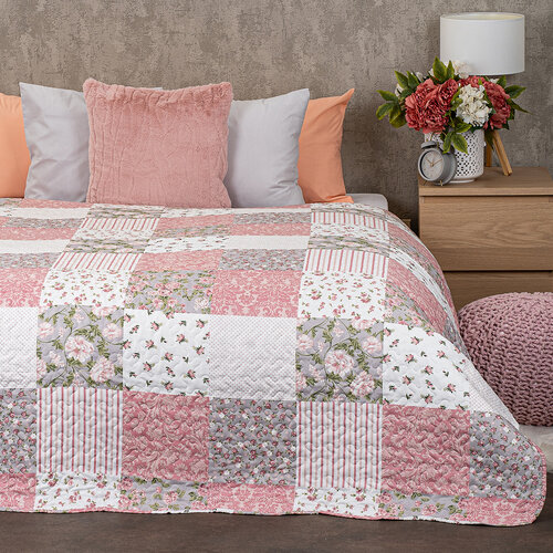 4Home Prekriv za posteljo Pink Rose Patchwork, 220 x 240 cm