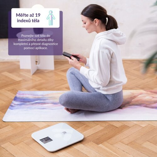 TrueLife FitScale W7 BT waga osobista z Bluetooth,biała