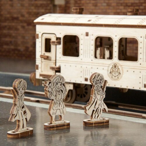 Ugears 3D drevené mechanické puzzle Harry Potter Rokfortský expres