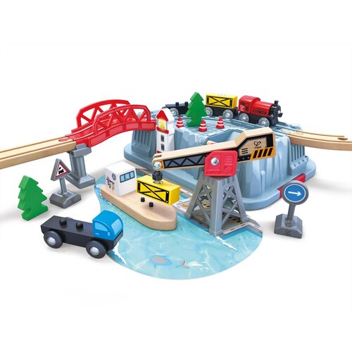 Hape vlakec v škatli - pristanišče