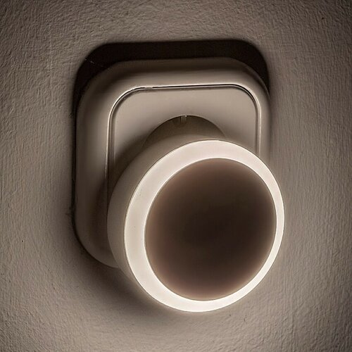 Rabalux 76000 noční LED osvětlení do zásuvky Zofe, senzor stmívání, 0,3W, 20lm, IP20