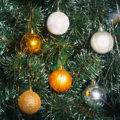 Vianočné gule na stromček striborná 20 kusov