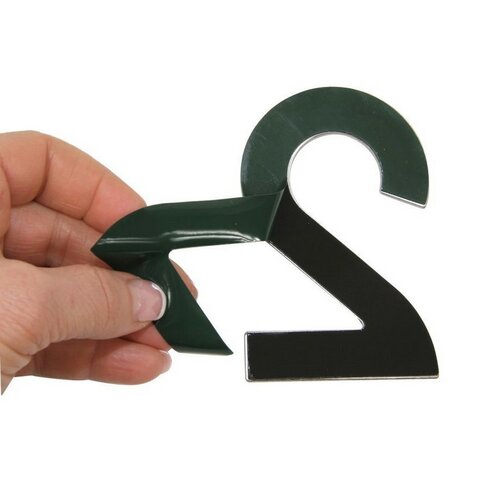 Nerjaveča hišna številka 2, 2D ploščata