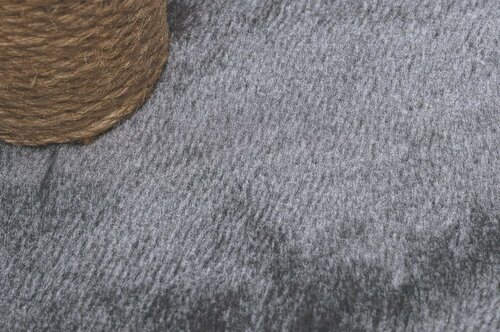 Beeztees Lesley kaparófa szürke, 35 x 35 x 60 cm