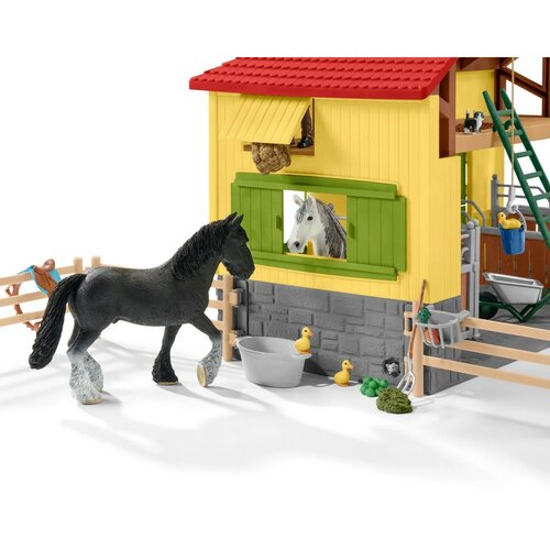 Schleich 42485 Lóistálló tartozékokkal, 60 x 40 x 29,5 cm