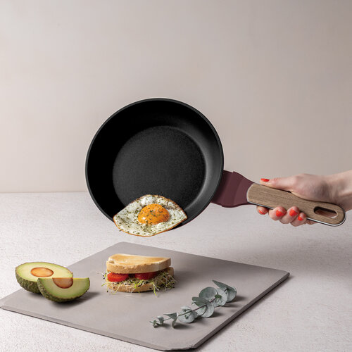 BerlingerHaus Súprava panvíc s titánovým povrchom Leonardo Nordic, 3 ks