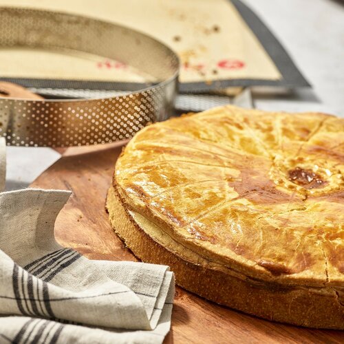 De Buyer 3098.09 perforált torta körkeret 24,5 cm,rozsdamentes acél