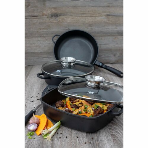 Elo 19628 Pekáč se skleněnou poklicí a aroma úchytem Alucast 28 cm