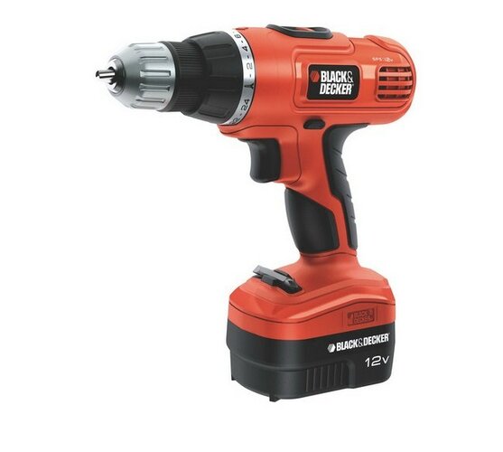 Vŕtačka / skrutkovač s kufríkom, Black & Decker 2 v 1