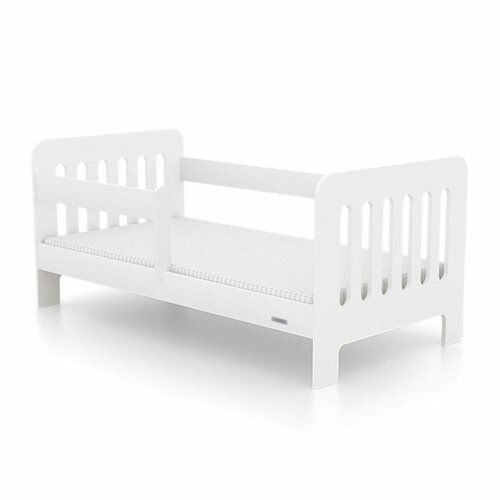Pat pentru copii cu barieră New Baby Erik alb ,140 x 70 cm