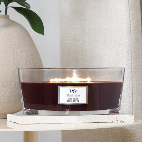 Woodwick Vonná svíčka loď Black Cherry, 453 g