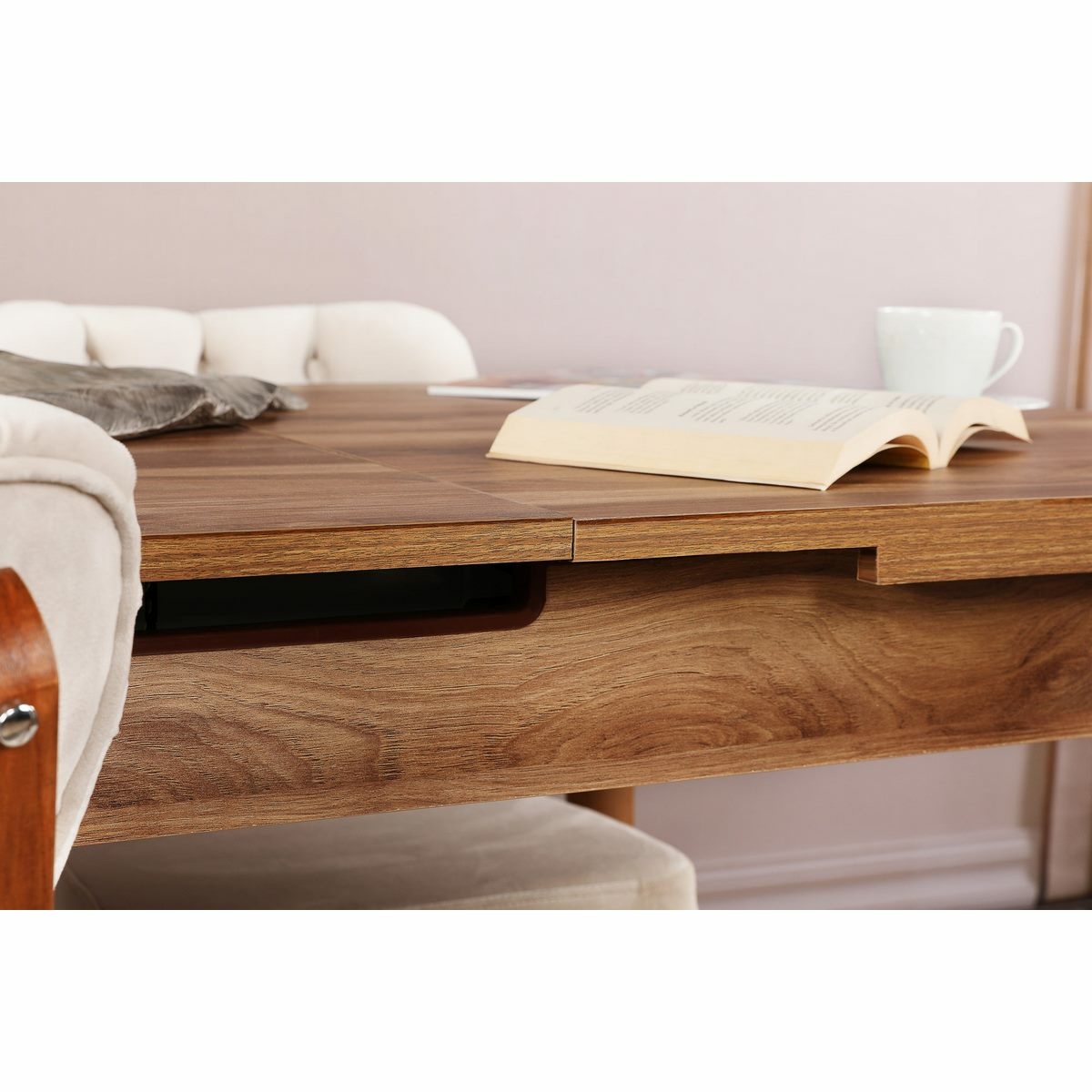 Rozkladací jedálenský stôl Inci Walnut