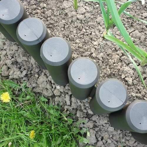 Ogrodzenie ogrodowe - obramienie trawnika Maxiterakota, 2 m