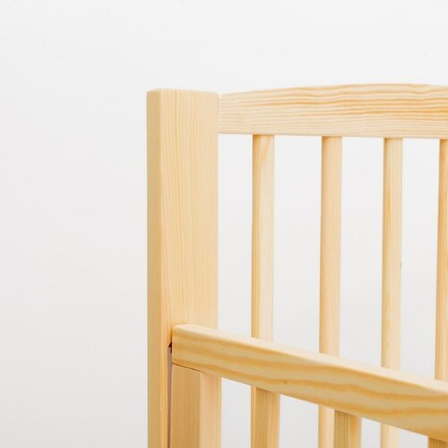 Pătuț pentru copii New Baby Lilly cu lateraldetașabil și sertar, natural