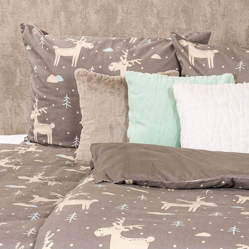 Lenjerie de pat din flanel 4Home Happy reindeer, 160 x 200 cm, 70 x 80 cm