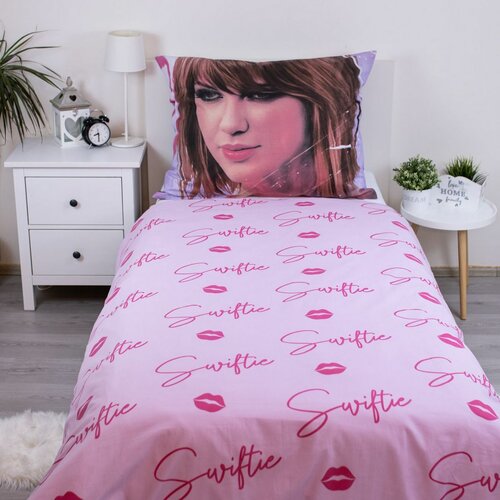 Lenjerie de pat din bumbac Jerry Fabrics Swiftie, 140 x 200 cm, 70 x 90 cm
