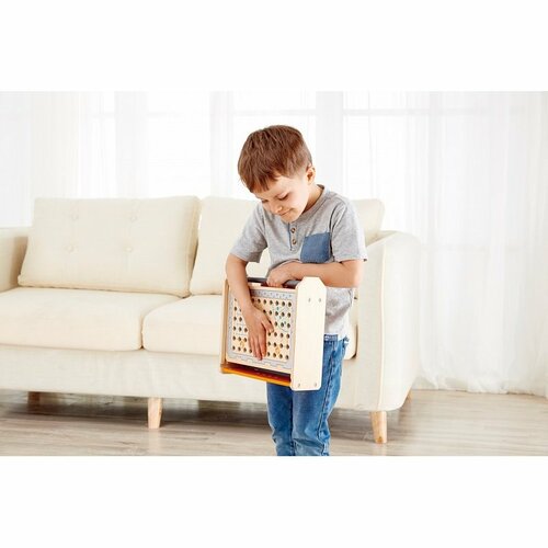 Hape Wissenschaftlerkoffer 32 Teile, 30 x 26,6 x 8,7 cm