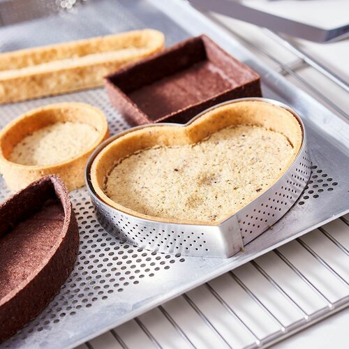 De Buyer 3099.51 gelochte Kuchenform Herz 12 cm, Edelstahl