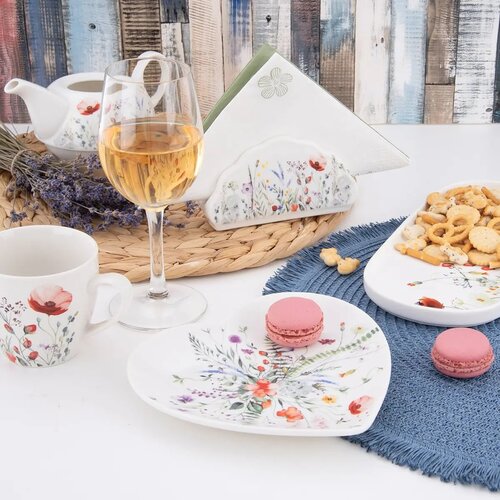 Orion Set porcelaninih desertnih krožnikov Makovosrce 17,5 x 17 cm, 6 kos