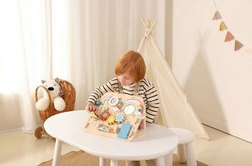2Kids Toys Activity board Lev's House