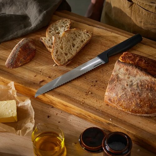 Fiskars 1054945 nož za peko Hard Edge, 22 cm